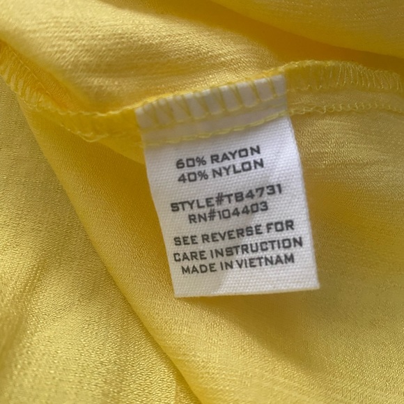 Yellow short sleeve top - Picture 3 of 3